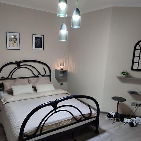 Villa Lea Tuzla Bagian luar foto