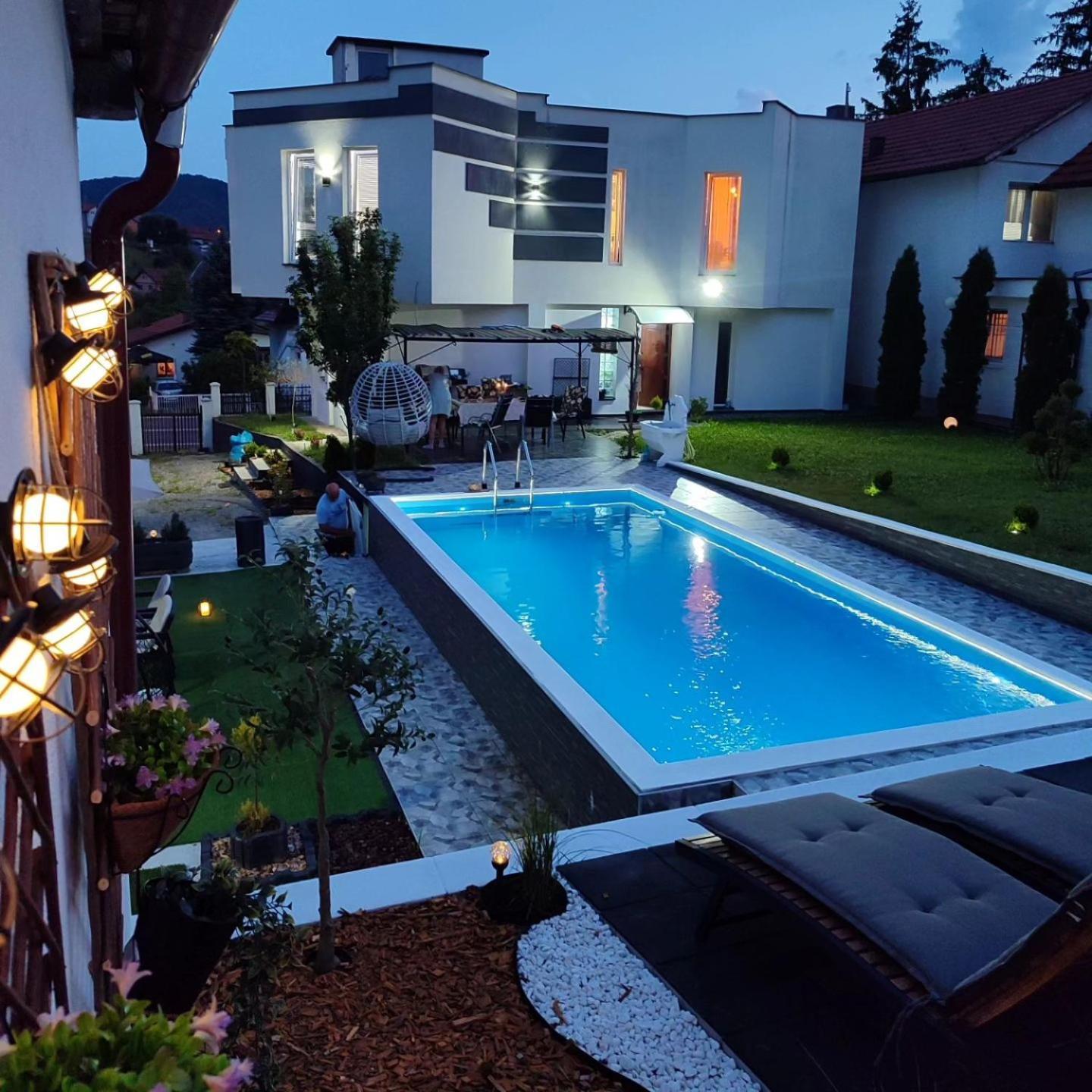 Villa Lea Tuzla Bagian luar foto