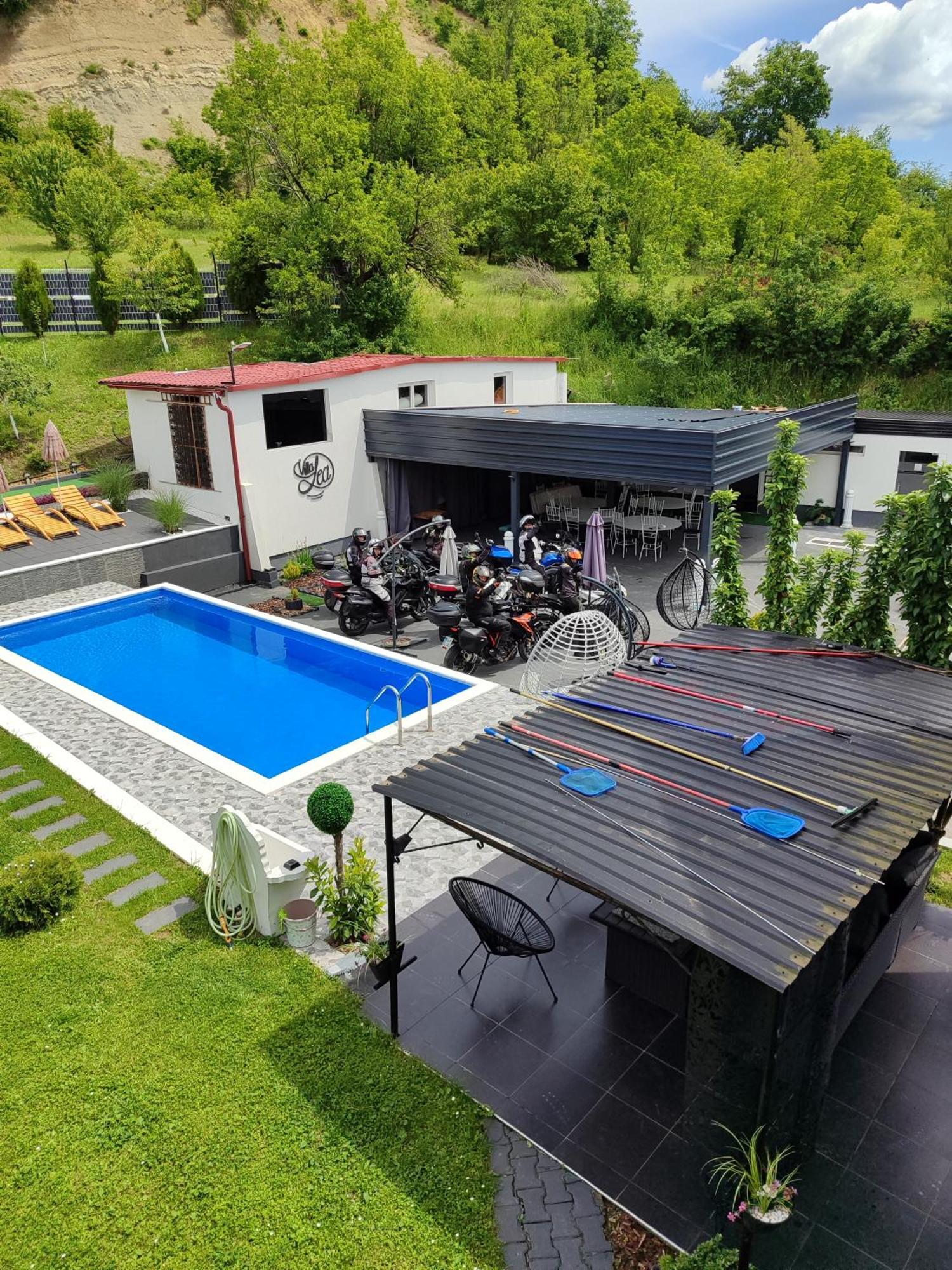 Villa Lea Tuzla Bagian luar foto